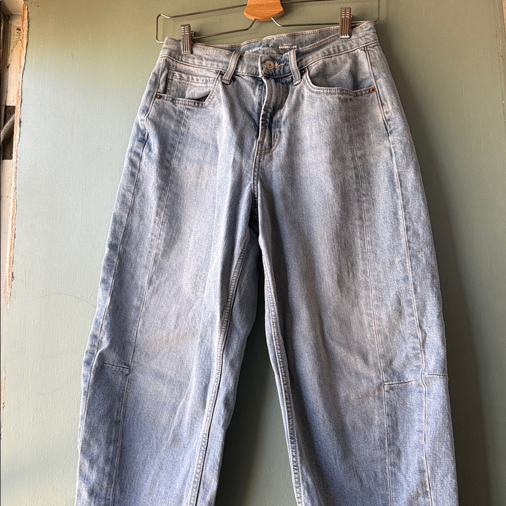 Old Navy Light Blue Barrel Leg Jeans - Picture 2 of 4